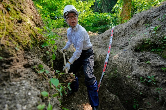8 decades after atomic bombing in Hiroshima, search for missing continues on nearby island 8 decades after atomic bombing in Hiroshima, search for missing continues on nearby island
