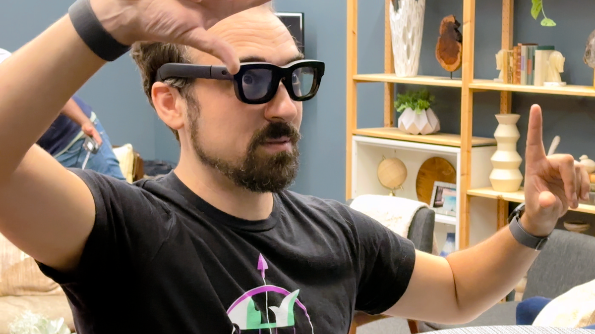 Meta Orion AR Glasses Developer Hands-On: Viewing The Future Meta Orion AR Glasses Developer Hands-On: Viewing The Future