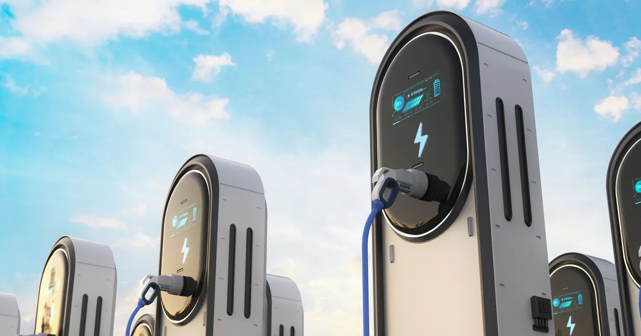 Universal Plug-and-Charge for EV Charging Stations Is Set to Launch in 2025 Universal Plug-and-Charge for EV Charging Stations Is Set to Launch in 2025