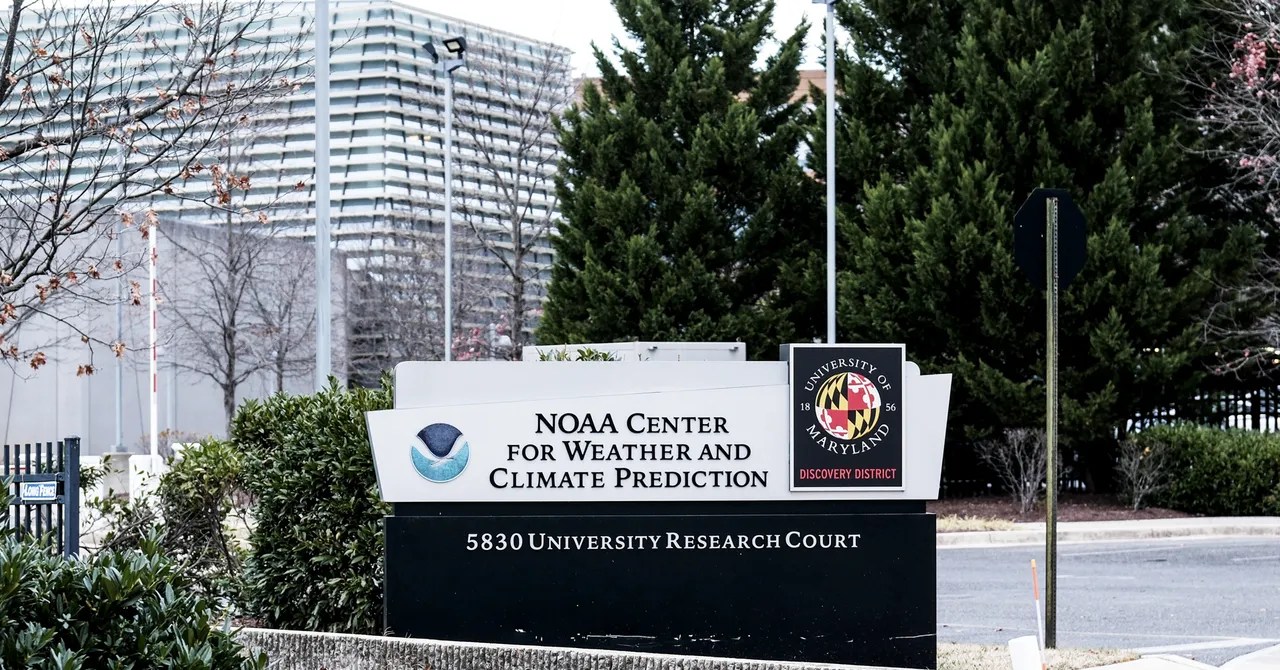 NOAA Employees Told to Pause Work With ‘Foreign Nationals’ NOAA Employees Told to Pause Work With ‘Foreign Nationals’