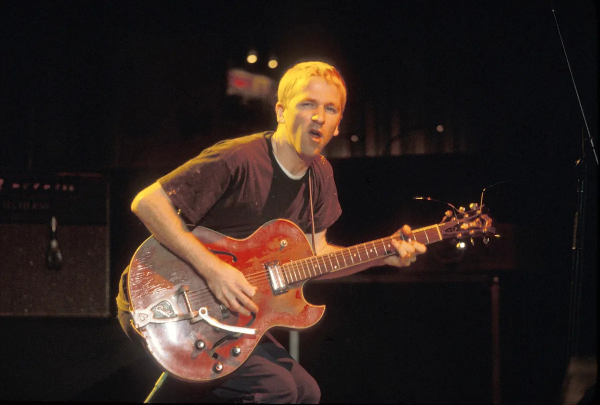 Remembering Greg Brown: Celebrated Cake Guitarist and ‘The Distance’ Songwriter Passes Away Remembering Greg Brown: Celebrated Cake Guitarist and ‘The Distance’ Songwriter Passes Away