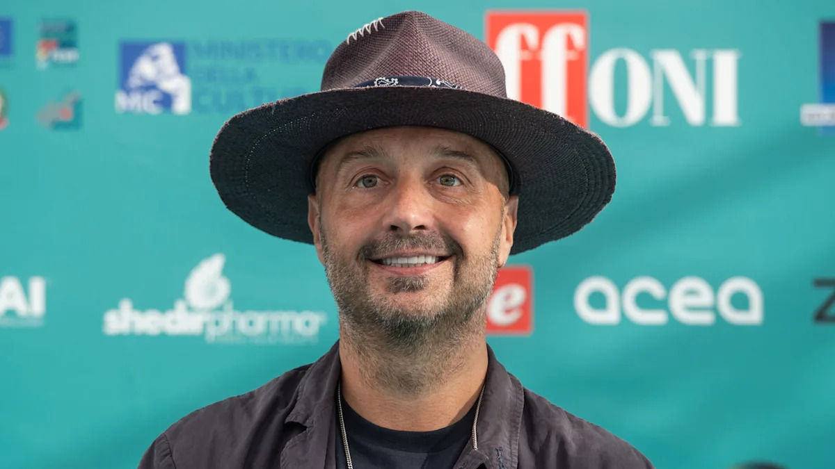 Joe Bastianich Reveals the Top Mistake to Avoid for Perfect Seafood Pasta Every Time! Joe Bastianich Reveals the Top Mistake to Avoid for Perfect Seafood Pasta Every Time!