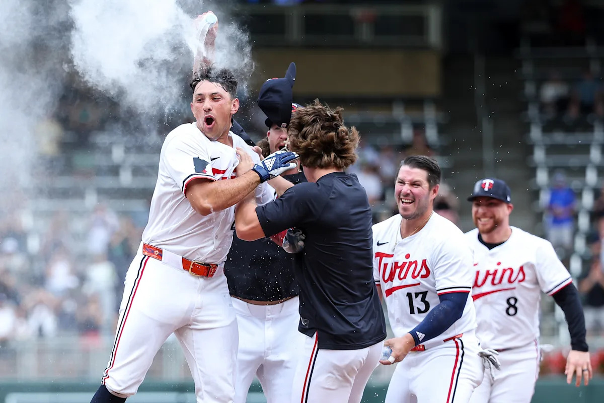 Thrilling Walk-Off Bunt: Brooks Lee Sparks Twins’ Victory Over Rays! Thrilling Walk-Off Bunt: Brooks Lee Sparks Twins’ Victory Over Rays!