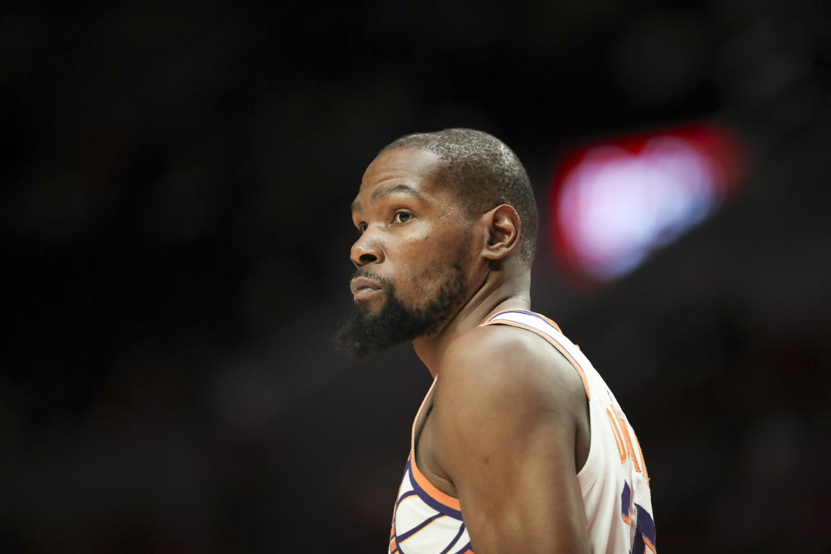 NBA Trade Deadline Live: Bucks and Wizards Exchange Khris Middleton for Kyle Kuzma – Kevin Durant Trade Rumors Heat Up! NBA Trade Deadline Live: Bucks and Wizards Exchange Khris Middleton for Kyle Kuzma – Kevin Durant Trade Rumors Heat Up!