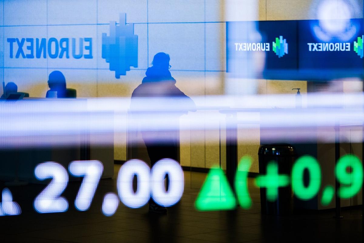 December Surge: How Wall Street’s Year-End Buying Boosts Stock Prices – Market Wrap-Up December Surge: How Wall Street’s Year-End Buying Boosts Stock Prices – Market Wrap-Up