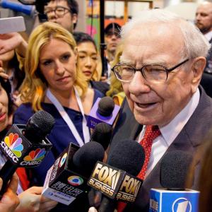Key Takeaways from Warren Buffett’s Final Day as Berkshire Hathaway Leader: Insights You Can’t Miss! Key Takeaways from Warren Buffett’s Final Day as Berkshire Hathaway Leader: Insights You Can’t Miss!