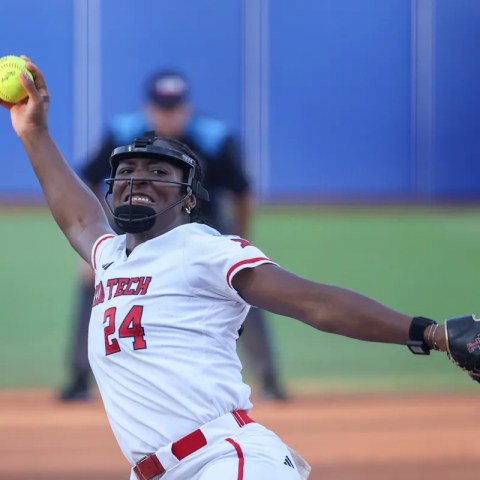 Thrilling WCWS Game 2: Texas Tech Ties Series with a Nail-Biting 4-3 Victory, Prepping for Epic Game 3 Showdown! Thrilling WCWS Game 2: Texas Tech Ties Series with a Nail-Biting 4-3 Victory, Prepping for Epic Game 3 Showdown!