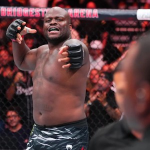 UFC Nashville Highlights: Derrick Lewis Dominates Tallison Teixeira in Just 35 Seconds – Shocking Moment Unfolds as He Moons the Crowd! UFC Nashville Highlights: Derrick Lewis Dominates Tallison Teixeira in Just 35 Seconds – Shocking Moment Unfolds as He Moons the Crowd!