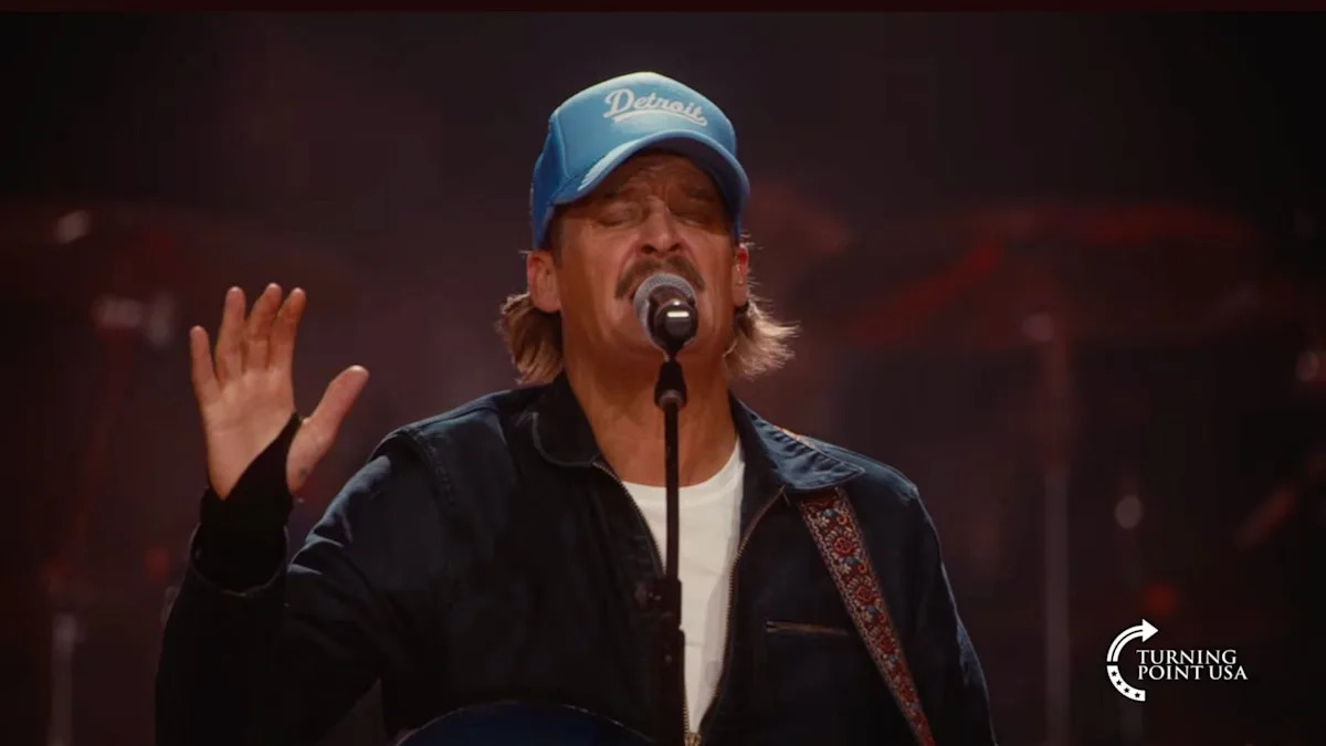 Kid Rock’s Bold Message at the ‘All-American Halftime Show’: Dust Off Your Bibles and Reconnect with Faith – But Is His Past Getting in the Way? Kid Rock’s Bold Message at the ‘All-American Halftime Show’: Dust Off Your Bibles and Reconnect with Faith – But Is His Past Getting in the Way?