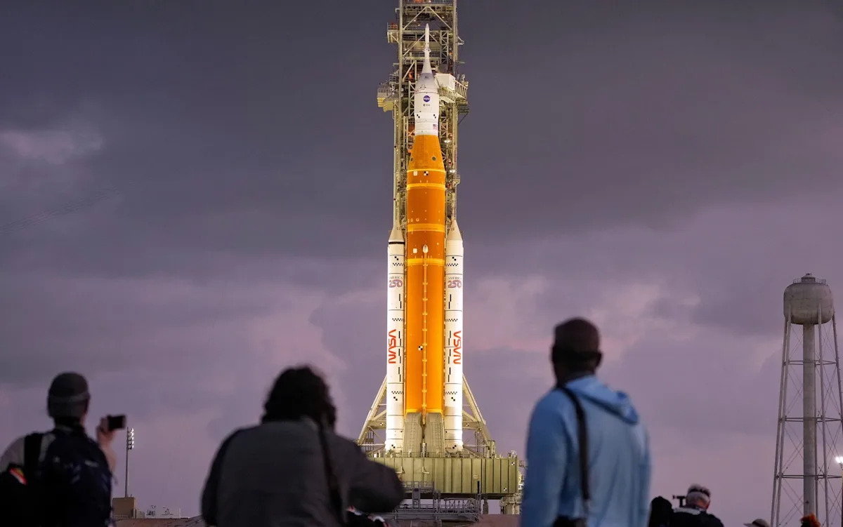 How Solar Activity Could Derail NASA’s Fifth Moon Mission: What You Need to Know How Solar Activity Could Derail NASA’s Fifth Moon Mission: What You Need to Know