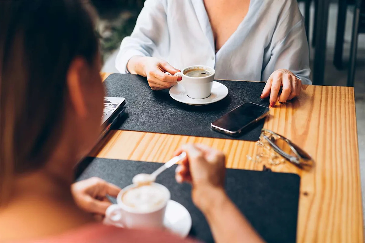 “Friend Reveals She Stays with Husband for ‘Lifestyle’ – Here’s Why One Woman Can’t Help But Judge” – Yahoo Style Canada “Friend Reveals She Stays with Husband for ‘Lifestyle’ – Here’s Why One Woman Can’t Help But Judge” – Yahoo Style Canada