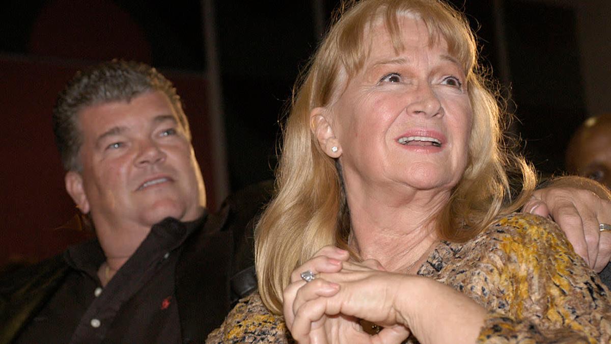 Heartfelt Tribute: 89-Year-Old Legendary Actress Reflects on the Loss of Her Beloved Husband, 77 Heartfelt Tribute: 89-Year-Old Legendary Actress Reflects on the Loss of Her Beloved Husband, 77