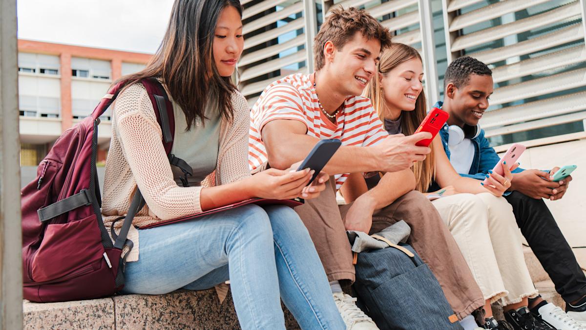 Unlock Your Future: Michigan University Launches Fully Accredited Degree Programs via Mobile App – Join Over 250 Students Today! Unlock Your Future: Michigan University Launches Fully Accredited Degree Programs via Mobile App – Join Over 250 Students Today!