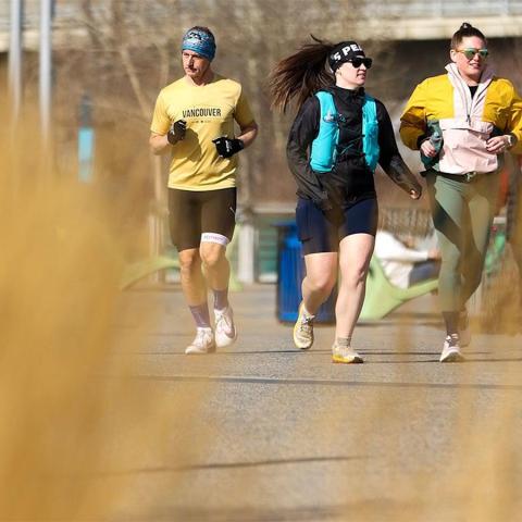Bracing for Change: Calgary’s Warm Spell Gives Way to Snow and Strong Winds Bracing for Change: Calgary’s Warm Spell Gives Way to Snow and Strong Winds
