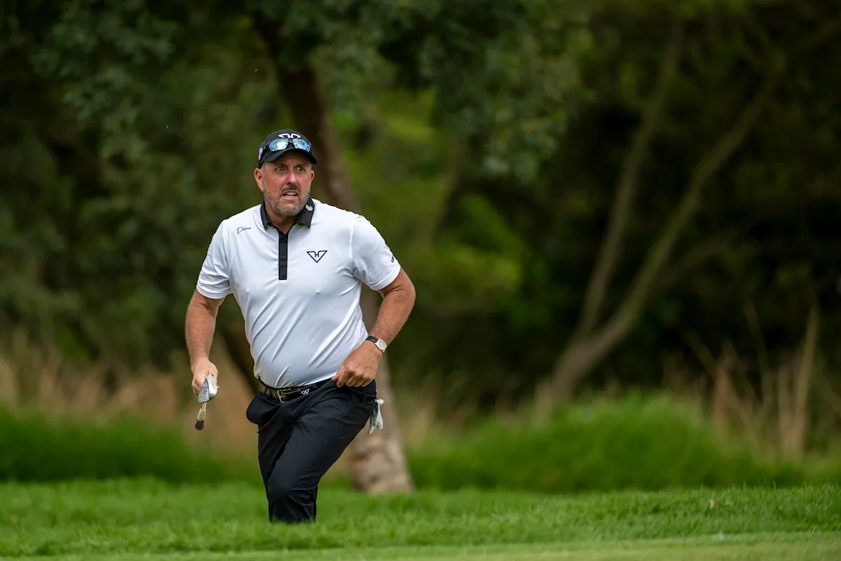 Phil Mickelson Withdraws from 2026 Masters: A Personal Family Health Matter Phil Mickelson Withdraws from 2026 Masters: A Personal Family Health Matter