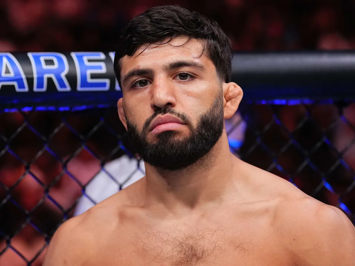 Epic Showdown at Hype Brazil: Arman Tsarukyan Subdues Muhammad Mokaev in a Wild and Chaotic Fight Night! Epic Showdown at Hype Brazil: Arman Tsarukyan Subdues Muhammad Mokaev in a Wild and Chaotic Fight Night!