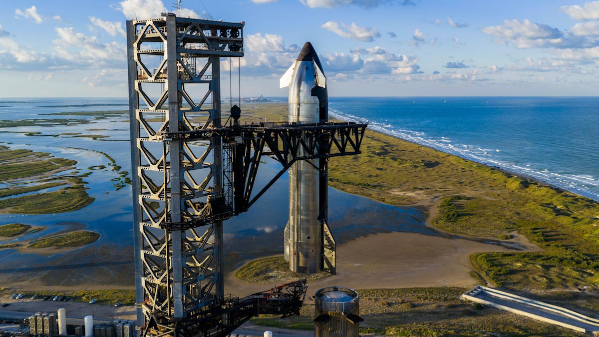 Mark Your Calendars: SpaceX Set for Exciting 11th Starship Flight Test This Monday! Mark Your Calendars: SpaceX Set for Exciting 11th Starship Flight Test This Monday!