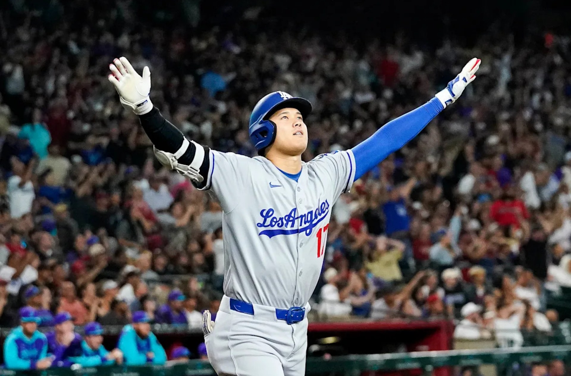 Emotional Moment: Shohei Ohtani Delivers Game-Winning 3-Run Homer in Dodgers’ Epic Victory Over Diamondbacks Emotional Moment: Shohei Ohtani Delivers Game-Winning 3-Run Homer in Dodgers’ Epic Victory Over Diamondbacks