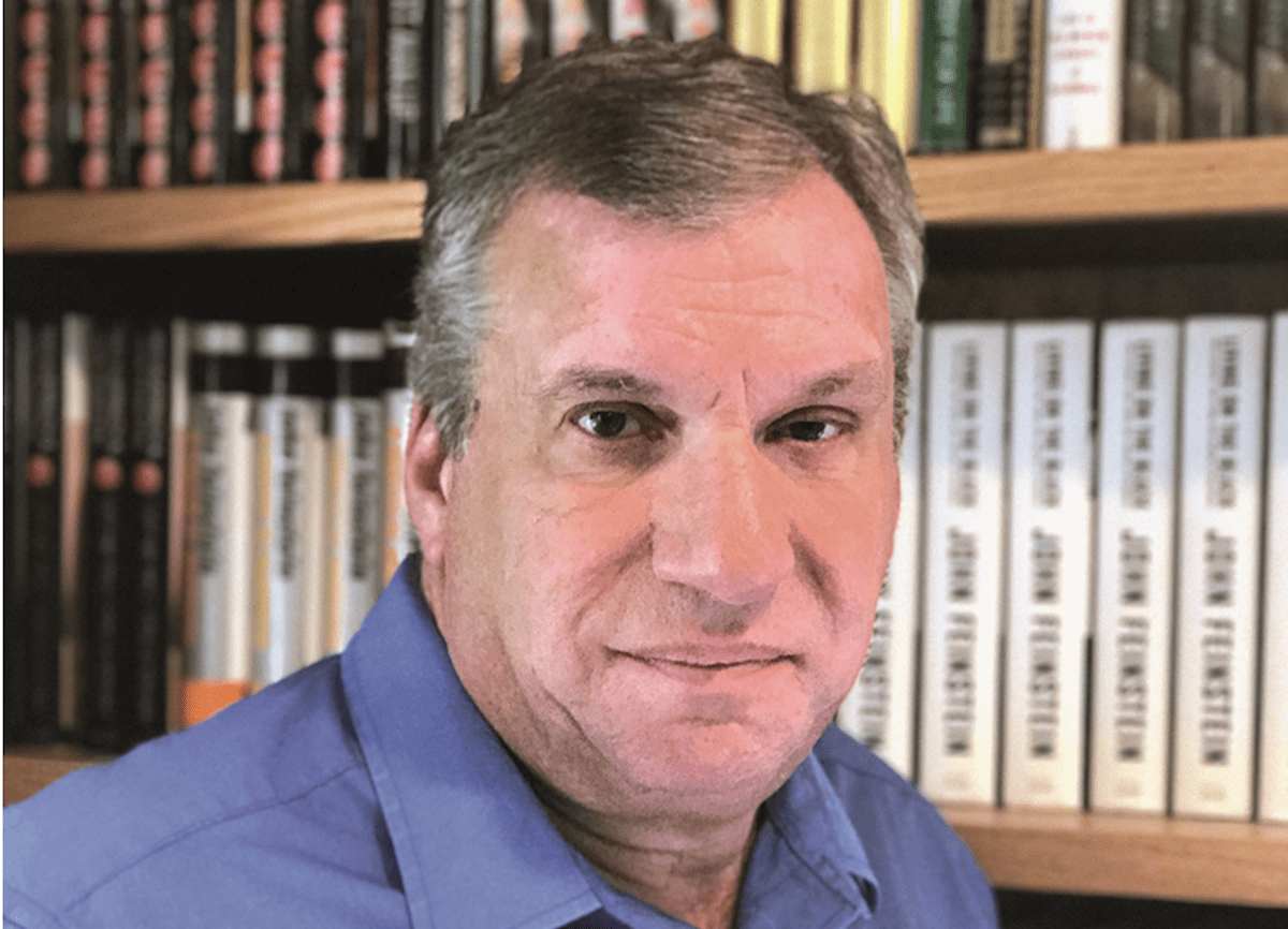 Remembering John Feinstein: Celebrated Sportswriter and Author of ‘A Season on the Brink’ Passes Away at 69 Remembering John Feinstein: Celebrated Sportswriter and Author of ‘A Season on the Brink’ Passes Away at 69