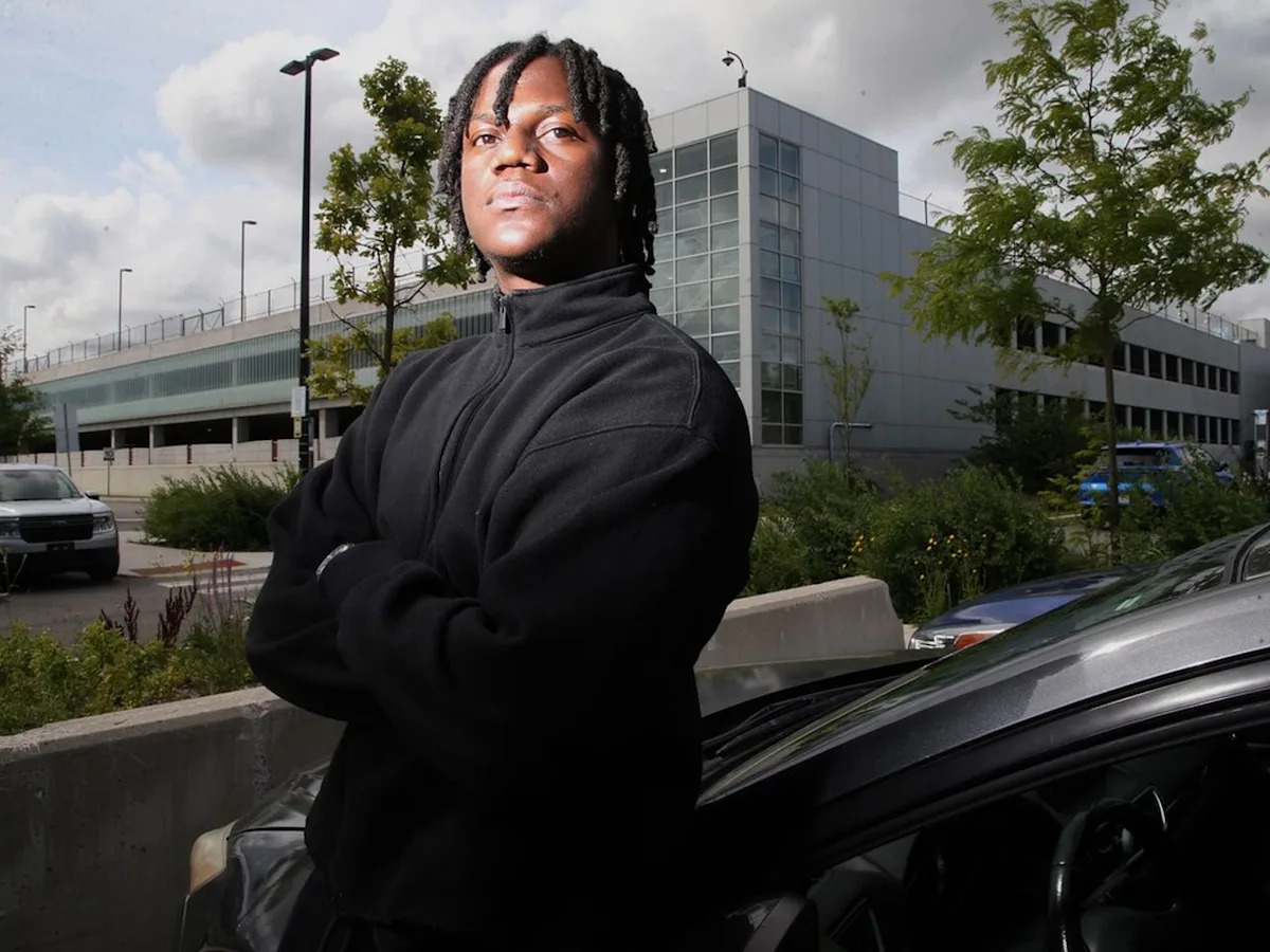 Students and Unions React to Carleton University’s Frustrating Parking Pass Restrictions Students and Unions React to Carleton University’s Frustrating Parking Pass Restrictions