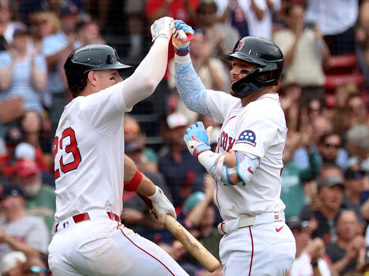 Trevor Story’s Unforgettable Home Run: The Shortest of the MLB Season That Shook Fenway Park! Trevor Story’s Unforgettable Home Run: The Shortest of the MLB Season That Shook Fenway Park!