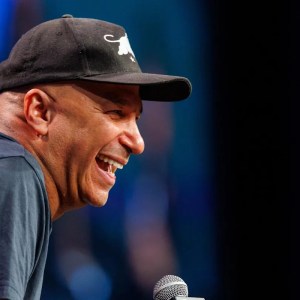 Tom Morello Takes a Jab at Kid Rock’s Struggling Performance for Turning Point USA: A Hilarious Reaction! Tom Morello Takes a Jab at Kid Rock’s Struggling Performance for Turning Point USA: A Hilarious Reaction!