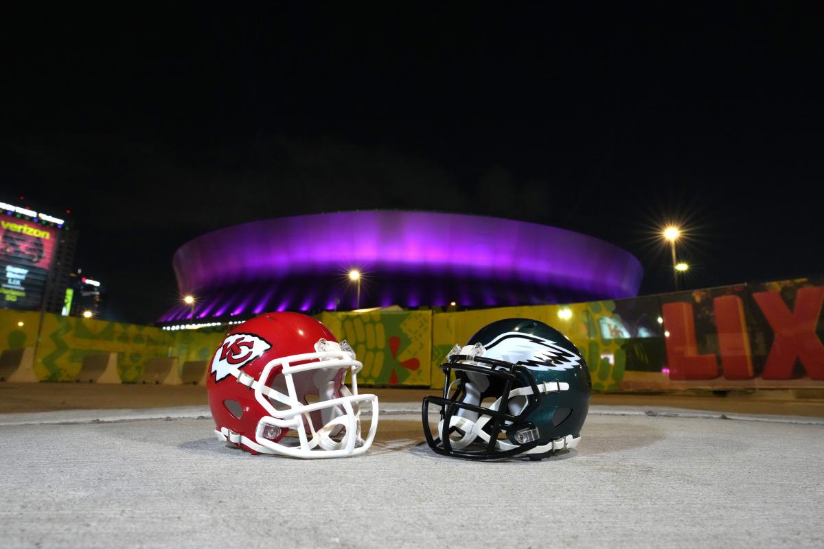 Score Big on Game Day: Top 5 Super Bowl 2025 Food Deals and Freebies You Can’t Miss! Score Big on Game Day: Top 5 Super Bowl 2025 Food Deals and Freebies You Can’t Miss!