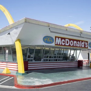 Discover the Hidden Treasure: Valuable Vintage Fast Food Memorabilia Every Collector Wants! Discover the Hidden Treasure: Valuable Vintage Fast Food Memorabilia Every Collector Wants!