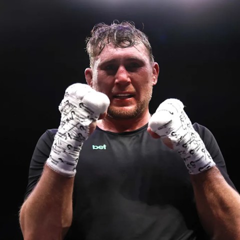 Darren Till Dominates Darren Stewart at Misfits Boxing 21: A Victory That Sparks a KSI Showdown! Darren Till Dominates Darren Stewart at Misfits Boxing 21: A Victory That Sparks a KSI Showdown!