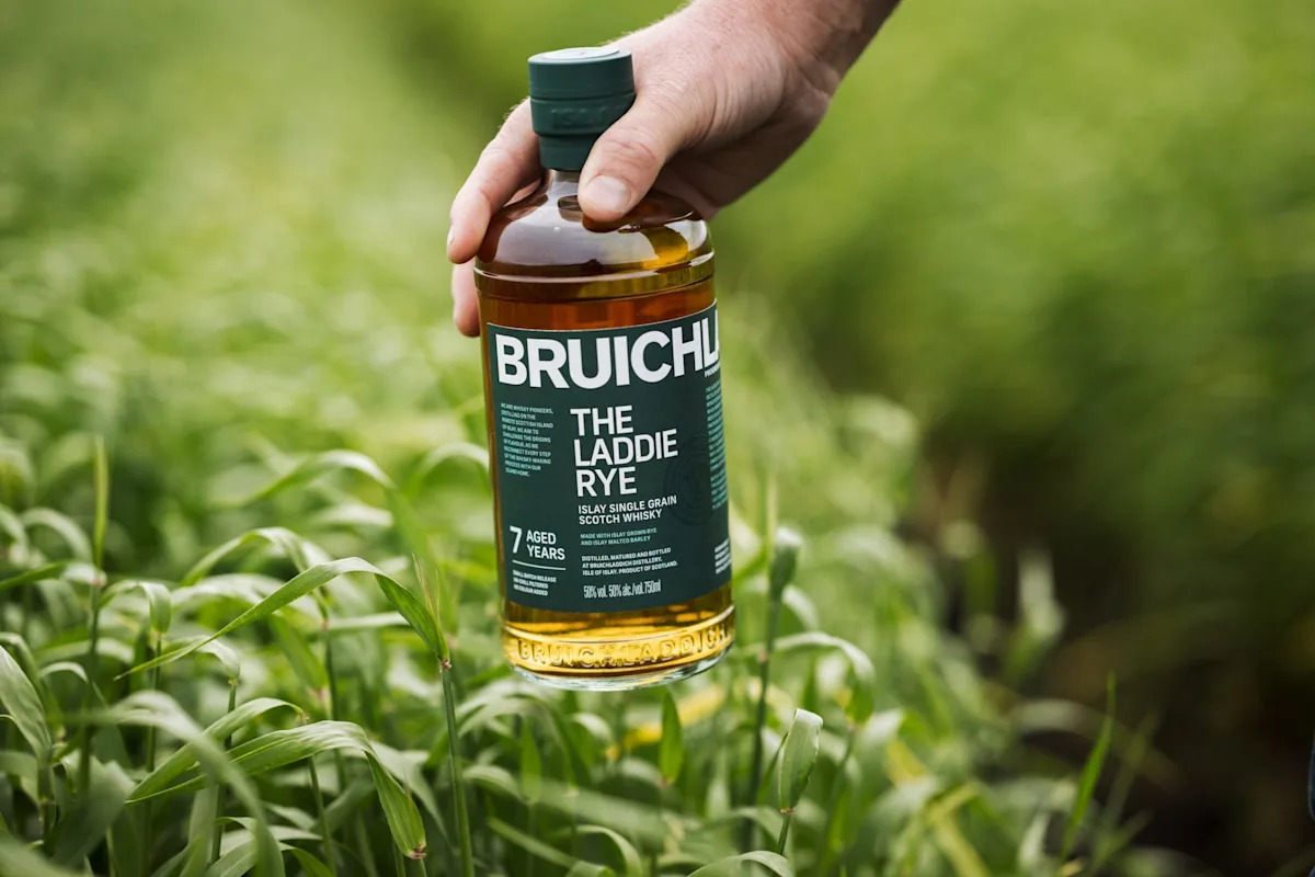 Discover Bruichladdich’s Bold Leap into the Rye Whisky Scene: Your Weekly Pour of Scotland’s Finest Discover Bruichladdich’s Bold Leap into the Rye Whisky Scene: Your Weekly Pour of Scotland’s Finest