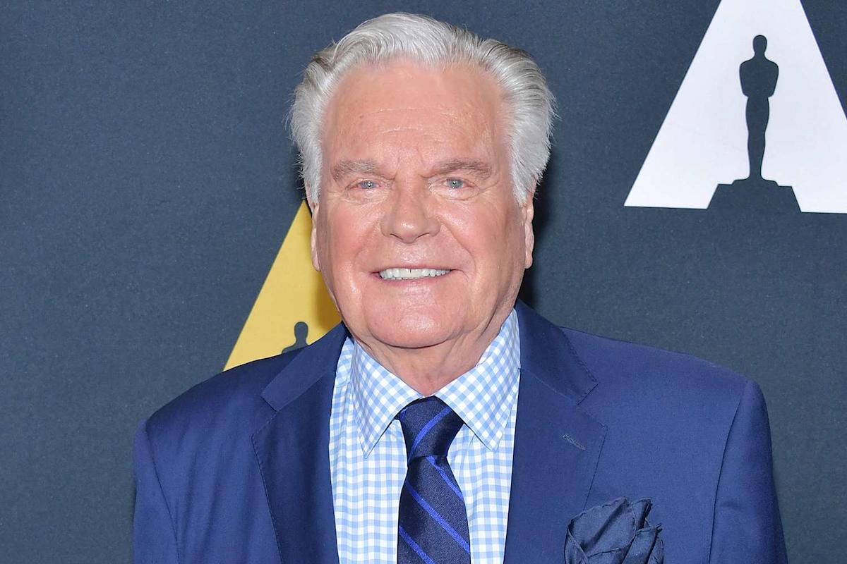 Celebrating Robert Wagner’s 95th Birthday: His Daughter Shares Inspiring Workout Video, ‘Still Doing Things His Way’ Celebrating Robert Wagner’s 95th Birthday: His Daughter Shares Inspiring Workout Video, ‘Still Doing Things His Way’