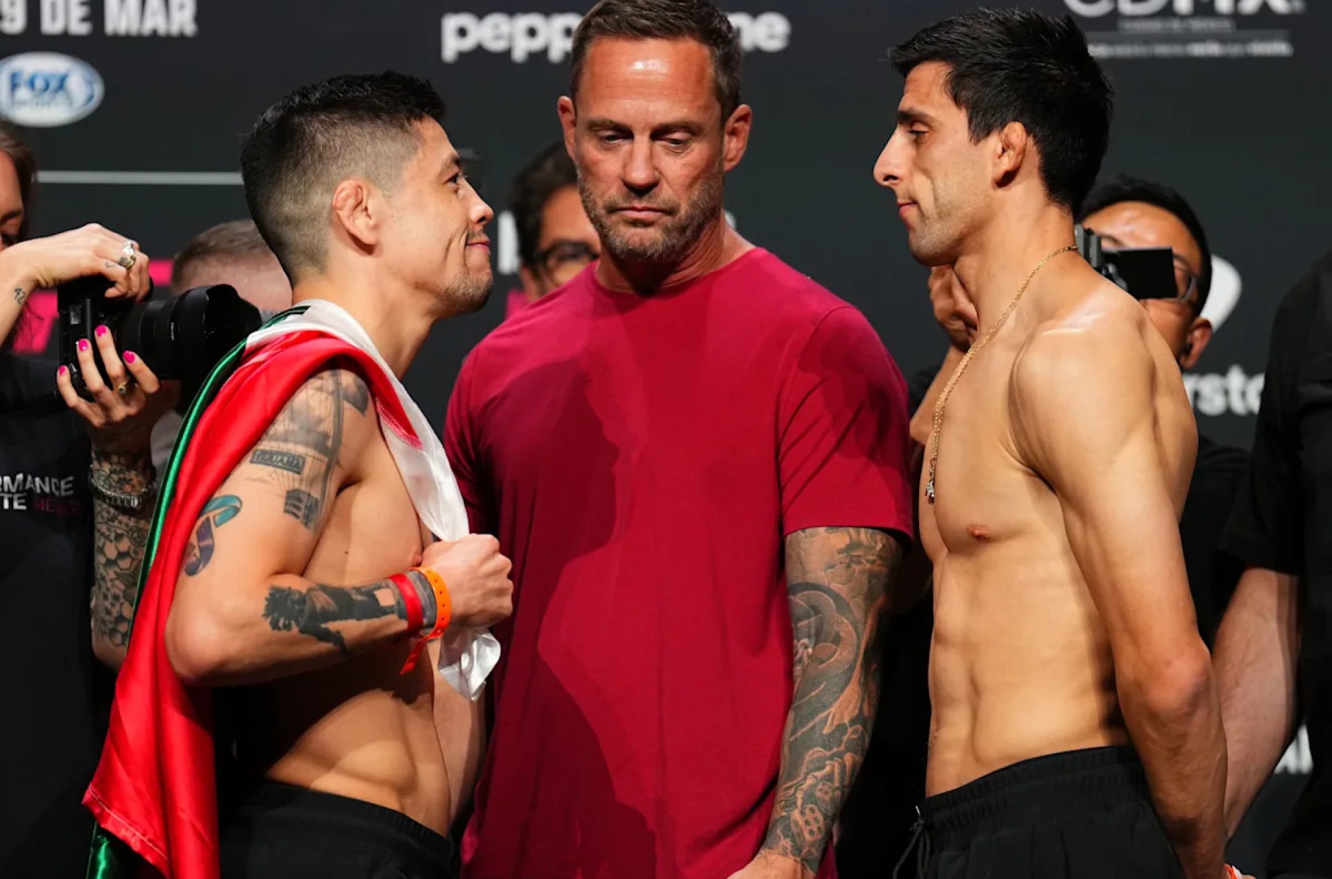 UFC Mexico Live: Round-by-Round Highlights and Results of Brandon Moreno vs. Steve Erceg – Get Real-Time Updates! UFC Mexico Live: Round-by-Round Highlights and Results of Brandon Moreno vs. Steve Erceg – Get Real-Time Updates!