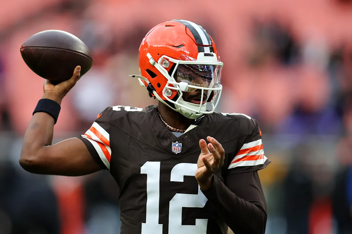 Browns QB Dillon Gabriel Exits Early with Concussion, Opening Opportunity for Shedeur Sanders’ First Snaps Against Ravens Browns QB Dillon Gabriel Exits Early with Concussion, Opening Opportunity for Shedeur Sanders’ First Snaps Against Ravens