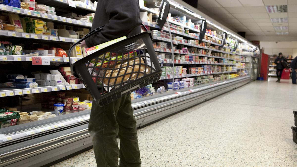 Surprising Stability: Inflation Holds Steady at 3.8% as Food Prices Begin to Fall Surprising Stability: Inflation Holds Steady at 3.8% as Food Prices Begin to Fall