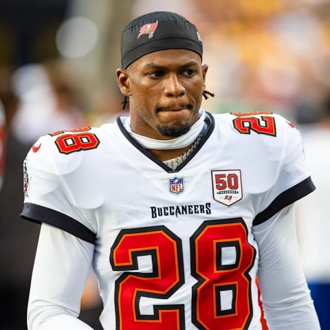 Shilo Sanders Faces Ejection in Buccaneers’ Preseason Finale After Throwing Punch at Bills TE Shilo Sanders Faces Ejection in Buccaneers’ Preseason Finale After Throwing Punch at Bills TE