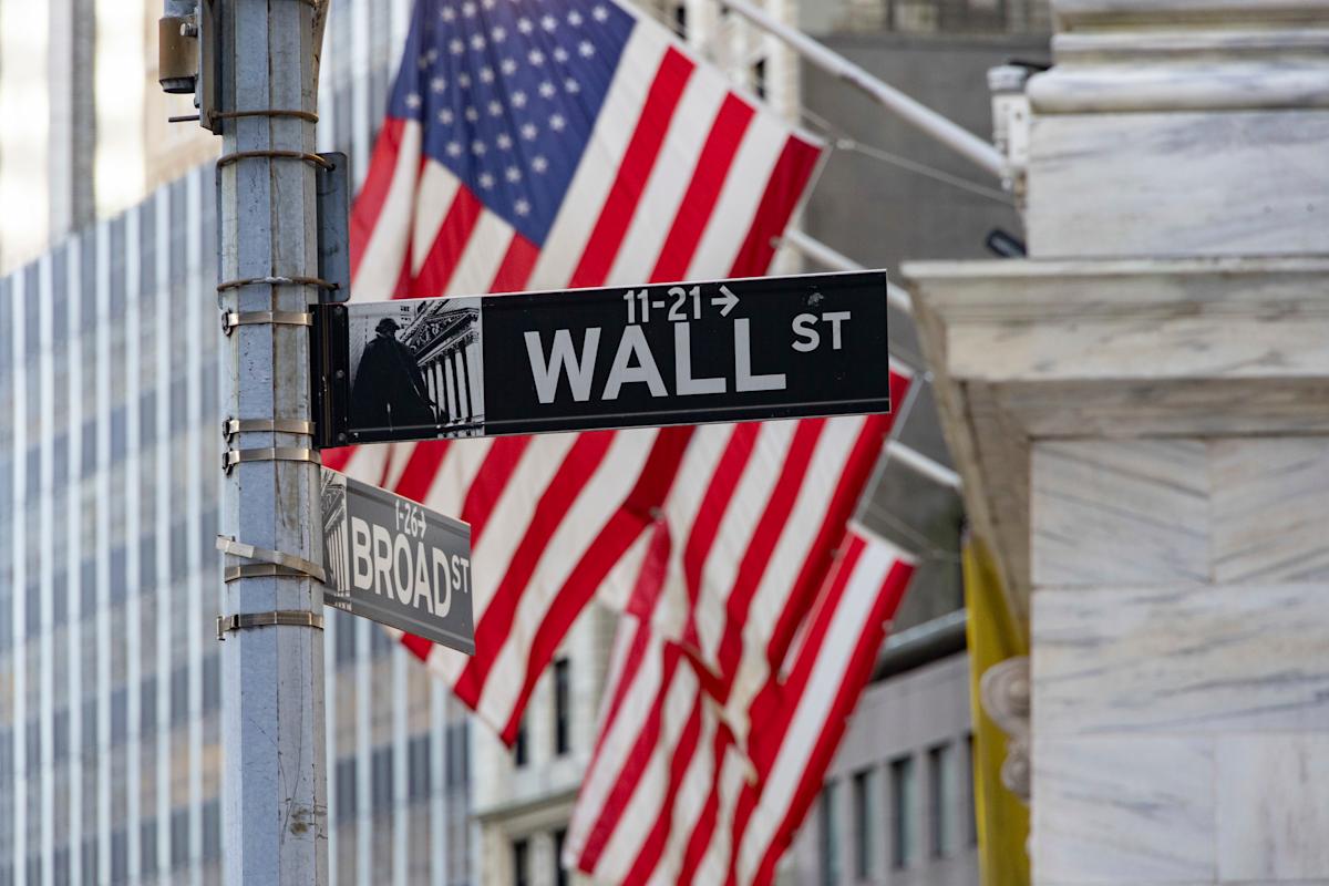 Today’s Stock Market Update: Dow, S&P 500, and Nasdaq Steady as Wall Street Prepares for Major Jobs Data Revision Today’s Stock Market Update: Dow, S&P 500, and Nasdaq Steady as Wall Street Prepares for Major Jobs Data Revision