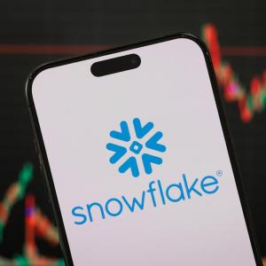 Snowflake Stock Skyrockets: How Rising Demand for Enterprise AI and a Strategic AWS Partnership are Driving Success Snowflake Stock Skyrockets: How Rising Demand for Enterprise AI and a Strategic AWS Partnership are Driving Success