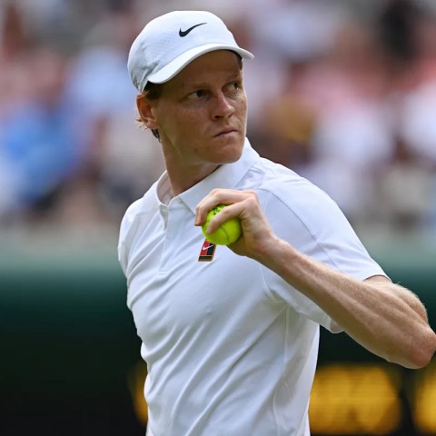 Live Updates & Highlights: Jannik Sinner vs. Novak Djokovic – Battle for the Wimbledon Men’s Final! Live Updates & Highlights: Jannik Sinner vs. Novak Djokovic – Battle for the Wimbledon Men’s Final!