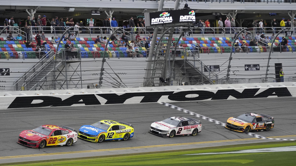 Daytona 500 Live Updates: Rain Delays 2025 NASCAR Cup Series Opener After Only 11 Laps! Daytona 500 Live Updates: Rain Delays 2025 NASCAR Cup Series Opener After Only 11 Laps!