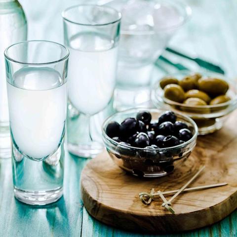 Discover Ouzo: Your Ultimate Guide to Greece’s Beloved National Drink Discover Ouzo: Your Ultimate Guide to Greece’s Beloved National Drink