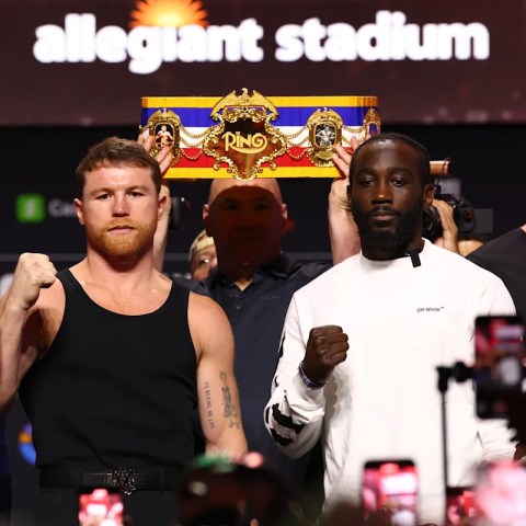 “Massive Million Bet: Can Terence Crawford Triumph Over Canelo Alvarez? Fight Odds and Insights Revealed!” “Massive Million Bet: Can Terence Crawford Triumph Over Canelo Alvarez? Fight Odds and Insights Revealed!”