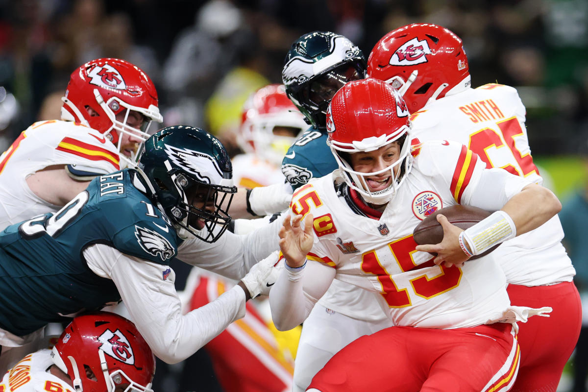 How the Eagles Dominated Patrick Mahomes and the Chiefs Without Needing a Stellar Performance from Saquon Barkley How the Eagles Dominated Patrick Mahomes and the Chiefs Without Needing a Stellar Performance from Saquon Barkley