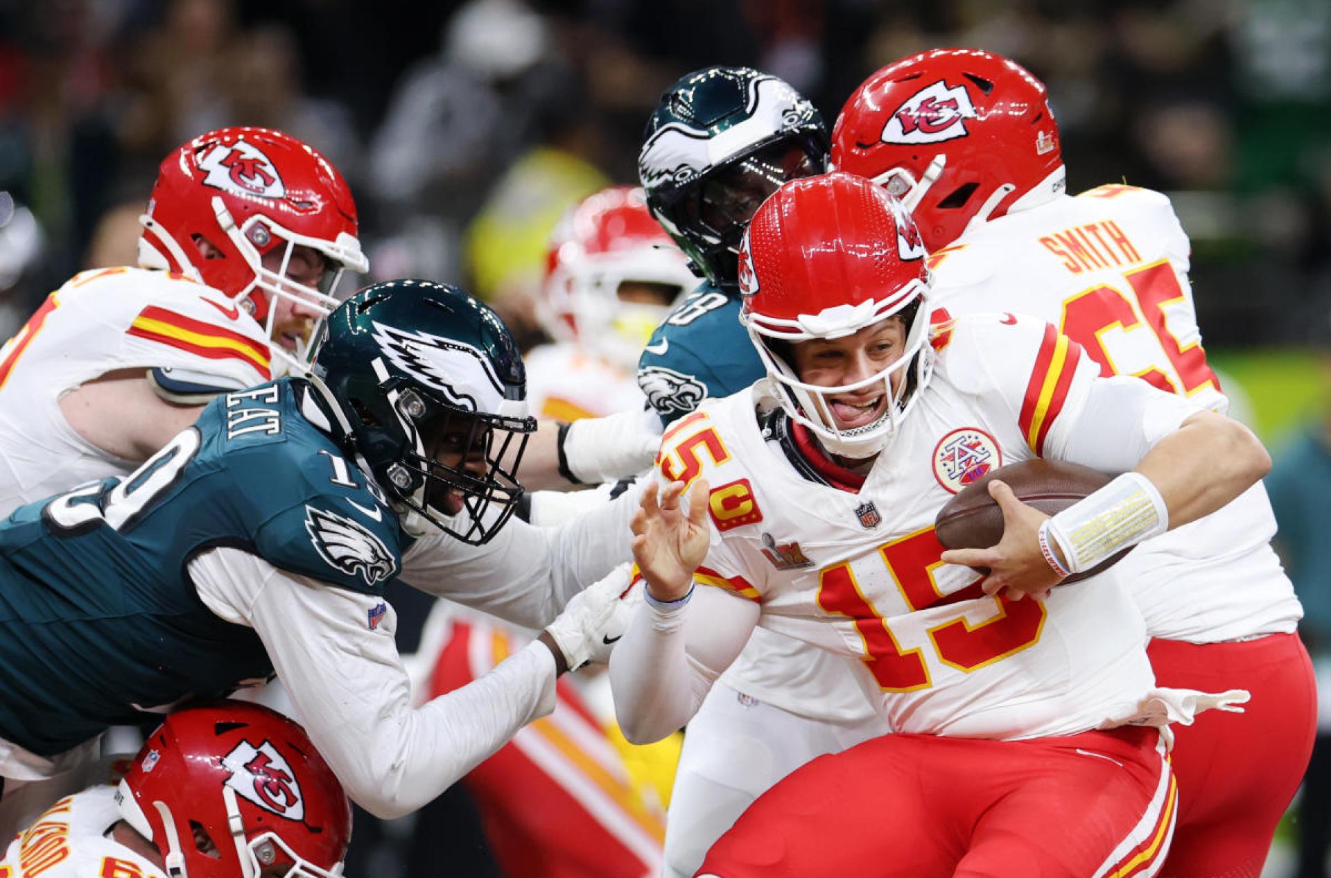 How the Eagles Dominated Patrick Mahomes and the Chiefs Without Needing a Stellar Performance from Saquon Barkley How the Eagles Dominated Patrick Mahomes and the Chiefs Without Needing a Stellar Performance from Saquon Barkley