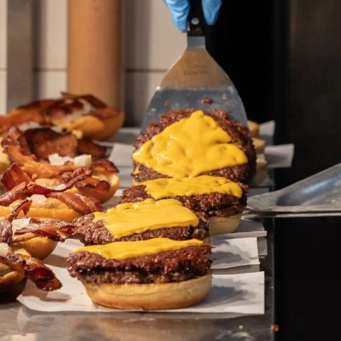 Discover the Unexpectedly Delicious Bacon Burger at Your Favorite Ice Cream Chain! Discover the Unexpectedly Delicious Bacon Burger at Your Favorite Ice Cream Chain!