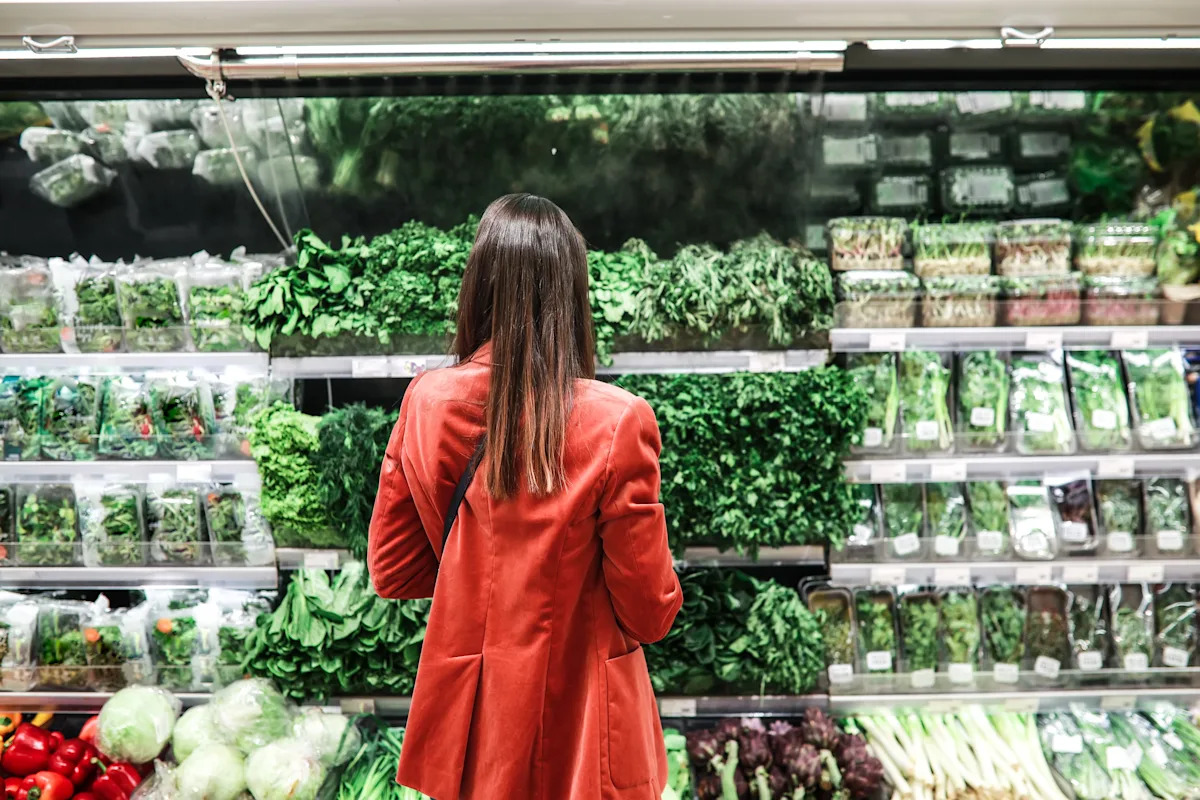Top 5 Foods You Should Avoid to Prevent Food Poisoning as E. Coli Cases Surge Top 5 Foods You Should Avoid to Prevent Food Poisoning as E. Coli Cases Surge
