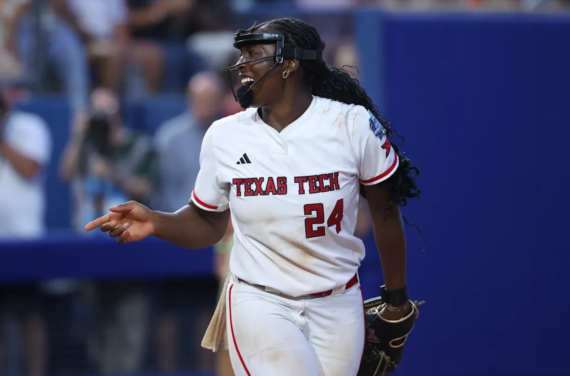 Live Updates & Highlights: WCWS Game 3 – Texas Tech vs. Texas Softball Showdown Live Updates & Highlights: WCWS Game 3 – Texas Tech vs. Texas Softball Showdown