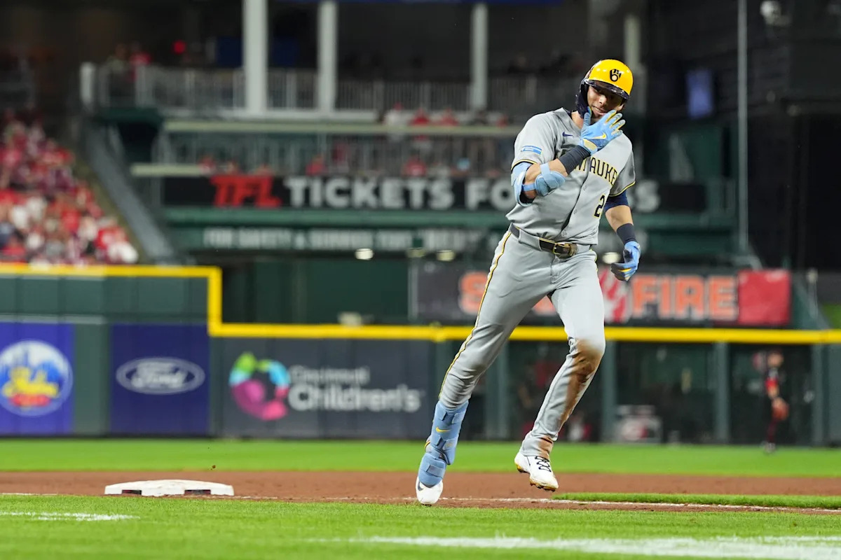 Historic Comeback: Brewers Overcome 7-Run Deficit to Match Franchise Record with 13-Game Win Streak! Historic Comeback: Brewers Overcome 7-Run Deficit to Match Franchise Record with 13-Game Win Streak!