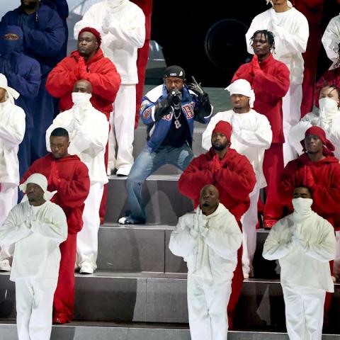 Kendrick Lamar’s Halftime Surprise: ‘Not Like Us’ Performance and Epic Drake Troll with Serena Williams! Kendrick Lamar’s Halftime Surprise: ‘Not Like Us’ Performance and Epic Drake Troll with Serena Williams!