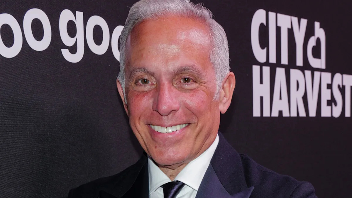 Discover the Secret Spicy Ingredient Geoffrey Zakarian Swears By for His Irresistible Crab Cakes! Discover the Secret Spicy Ingredient Geoffrey Zakarian Swears By for His Irresistible Crab Cakes!