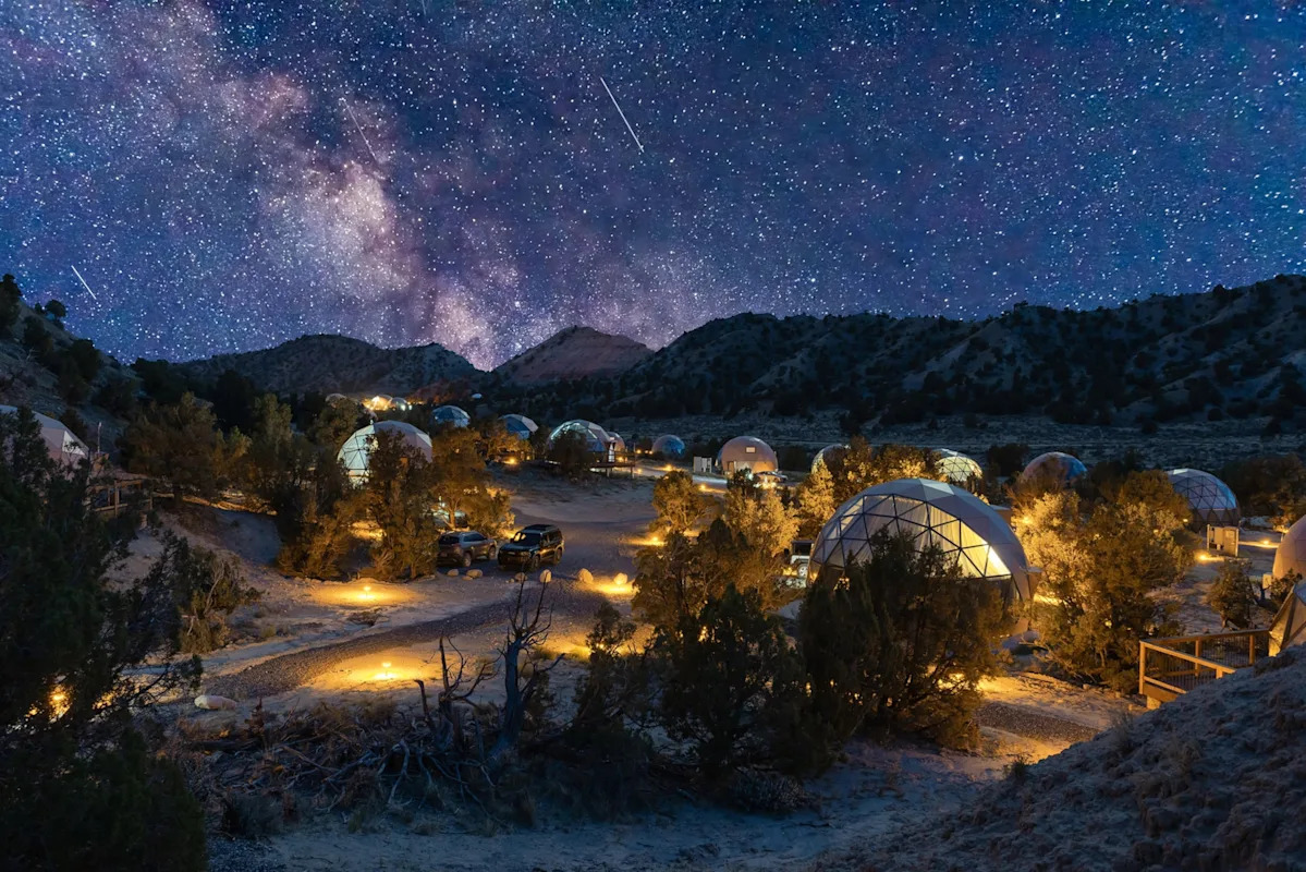 Starry Nights Await: Discover 7 Dreamy Glamping Retreats Ideal for Stargazing Starry Nights Await: Discover 7 Dreamy Glamping Retreats Ideal for Stargazing
